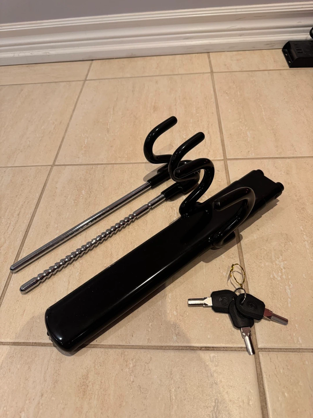 Black Anti-Theft Steering Wheel Lock with Keys
