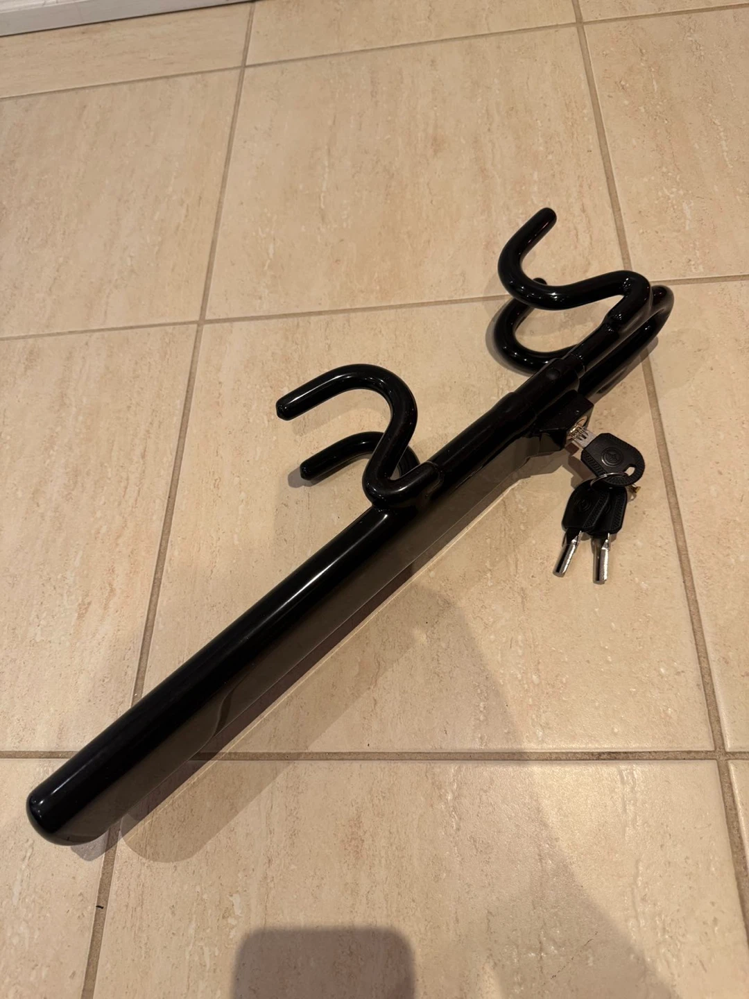 Black Anti-Theft Steering Wheel Lock with Keys - photo 2