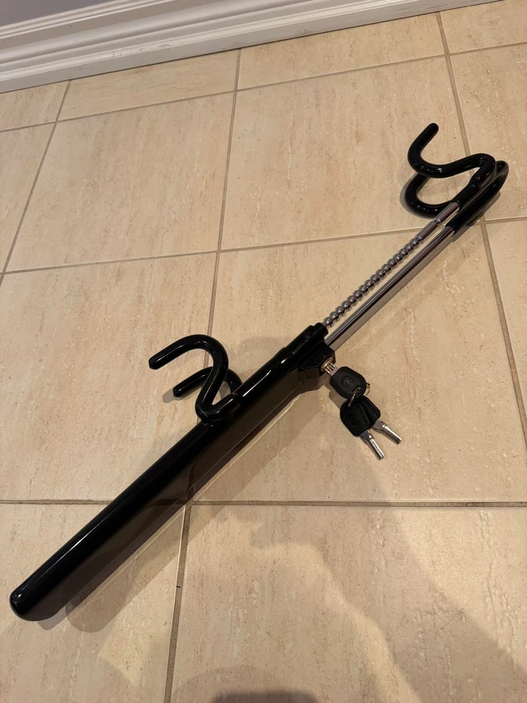 Black Anti-Theft Steering Wheel Lock with Keys - photo 3