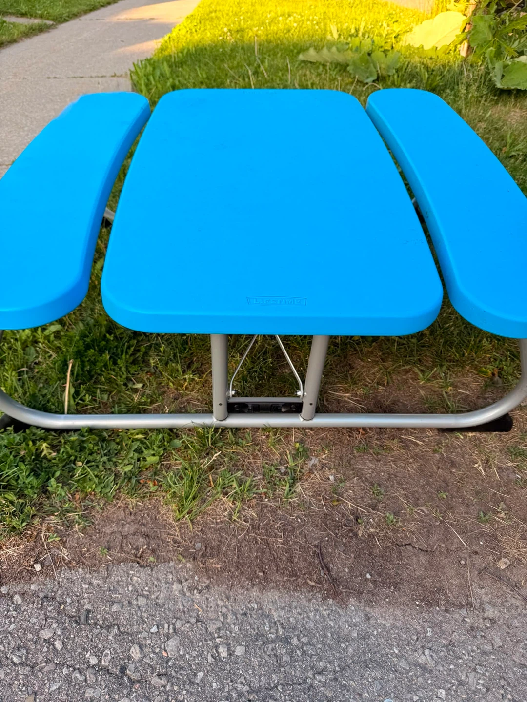 Lifetime Kids Picnic Table - Blue