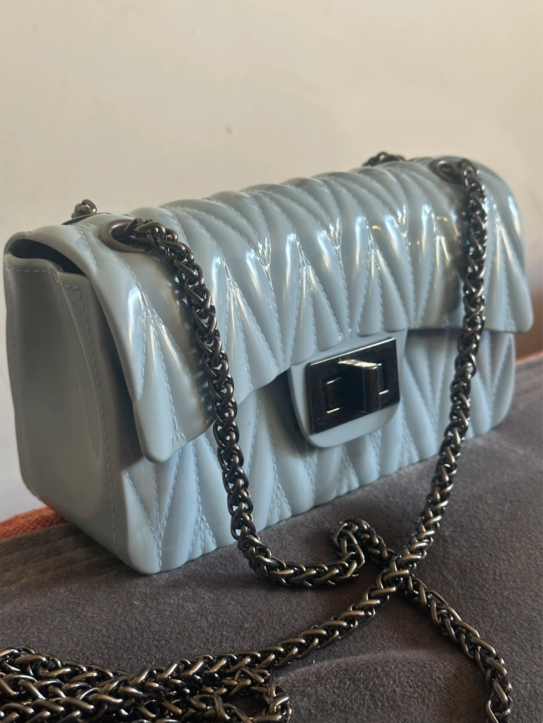 MINISO Silicon Molded Mini Chain Flap Bag - photo 2