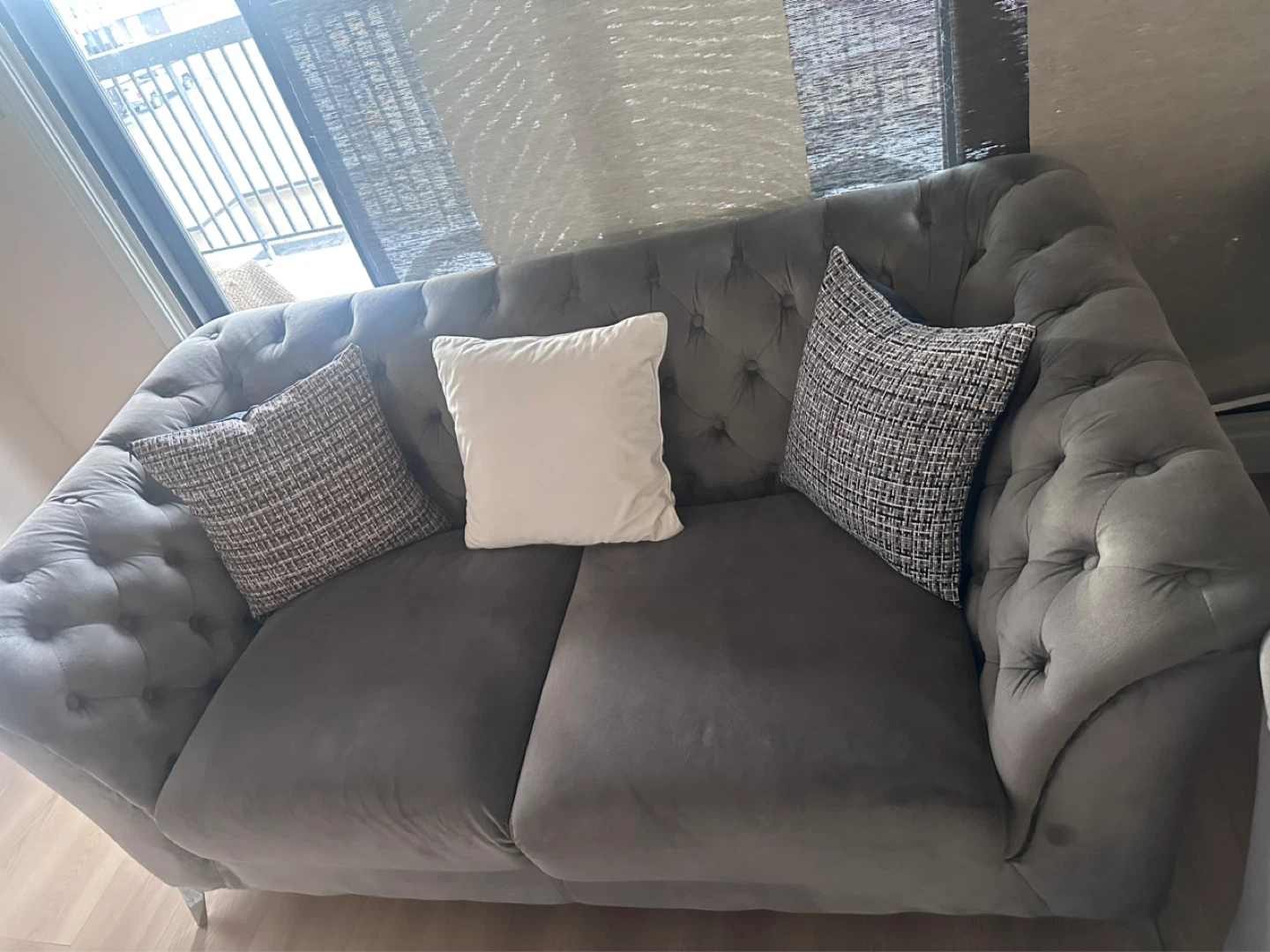 Moving sale