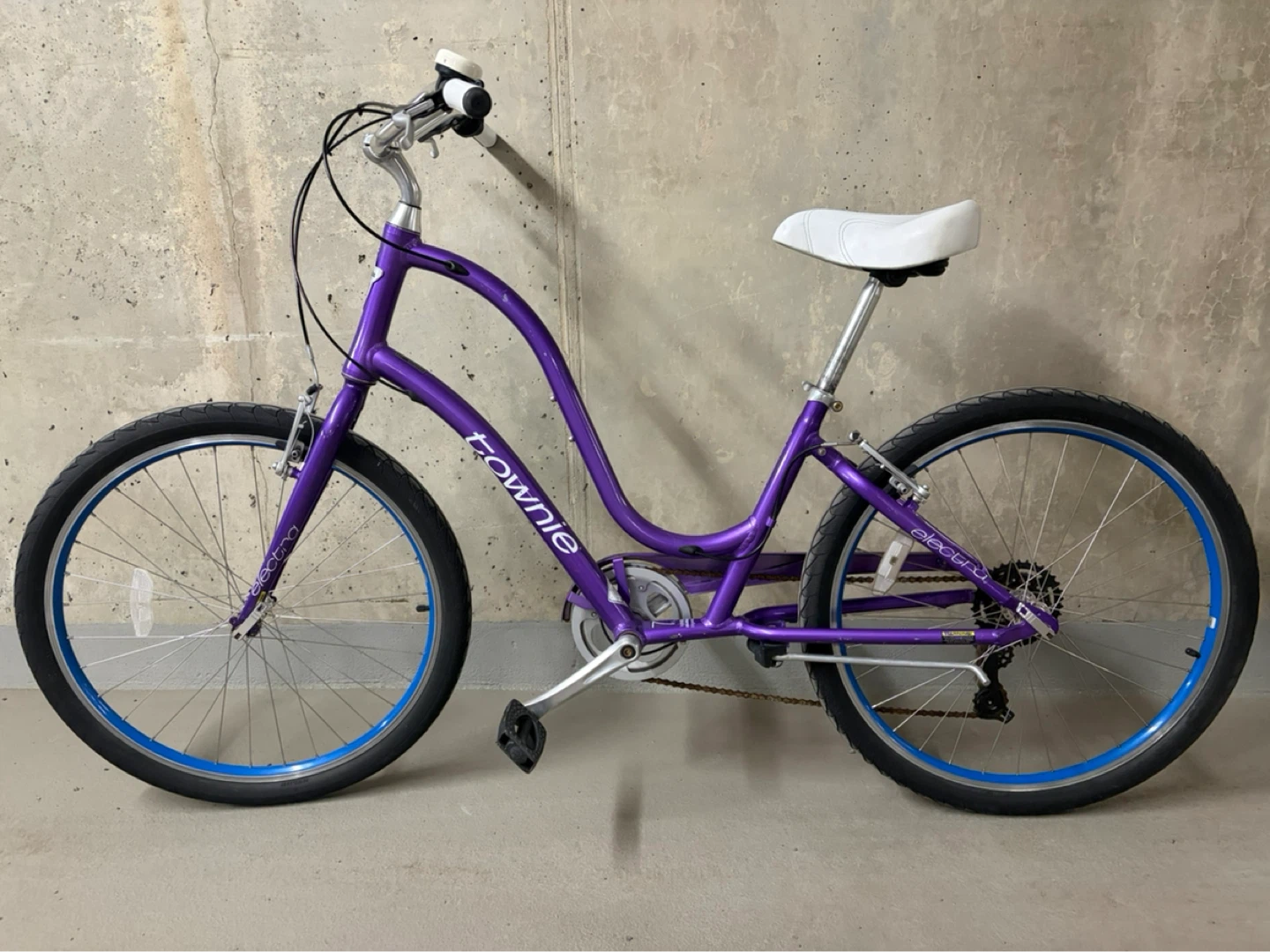 7 Speed Townie Electric Bike - Purple - photo 4
