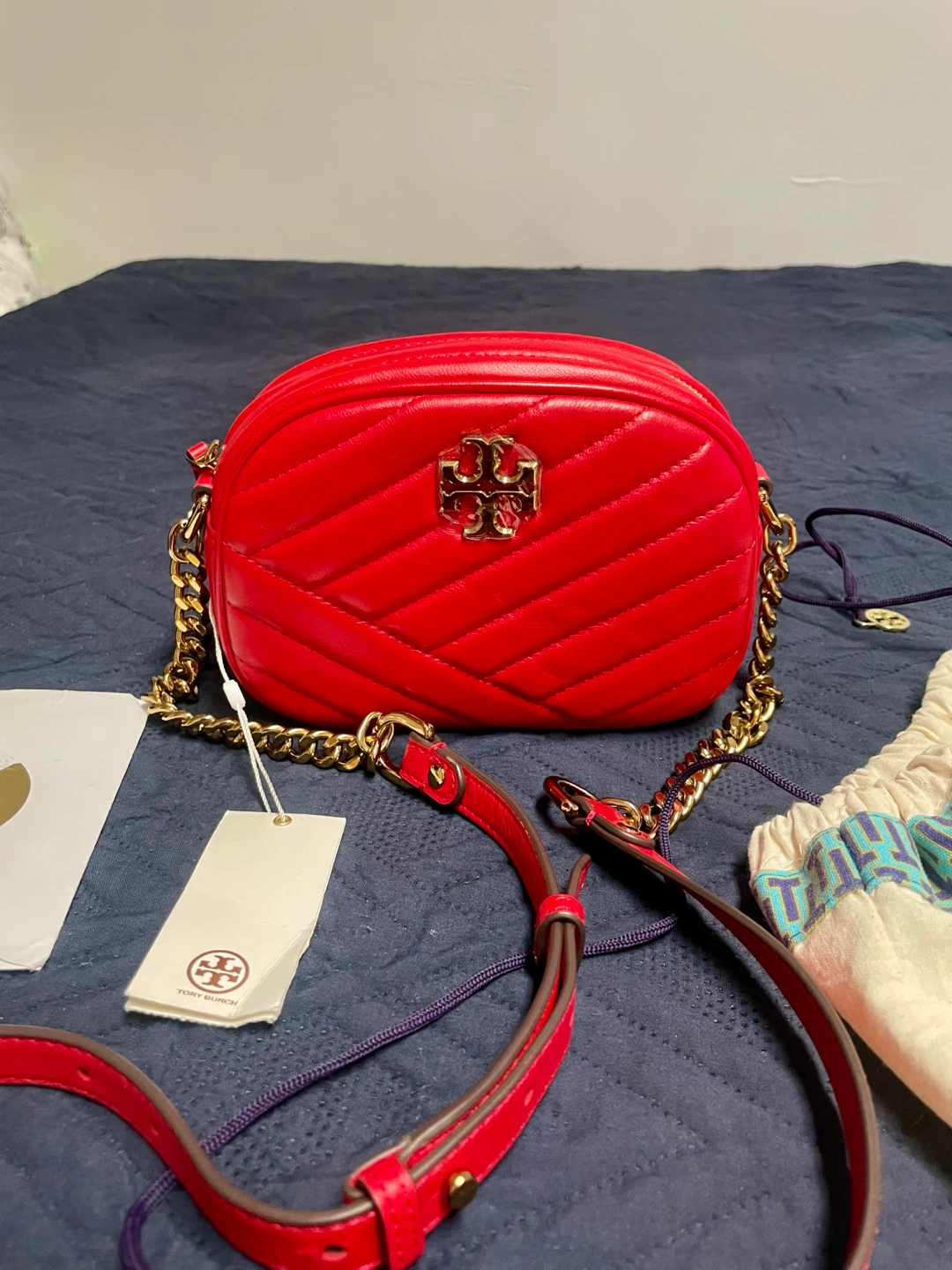 Tory Burch Kira Chevron Small Camera Bag Red Leather - photo 2