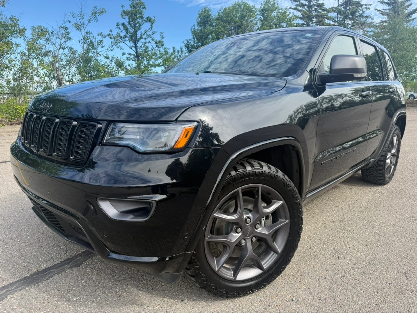 2021 Jeep Grand Cherokee Limited 80th Anniversary Edition - photo 2