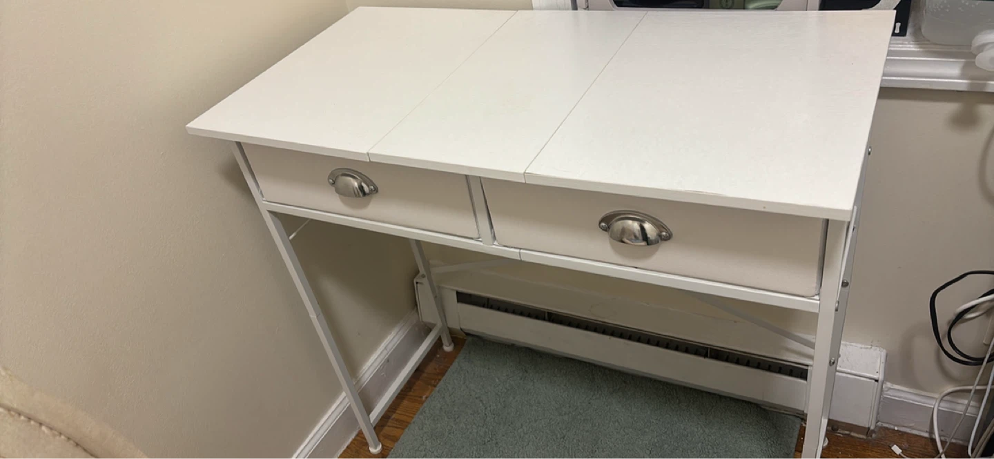 White Writing Desk - photo 2