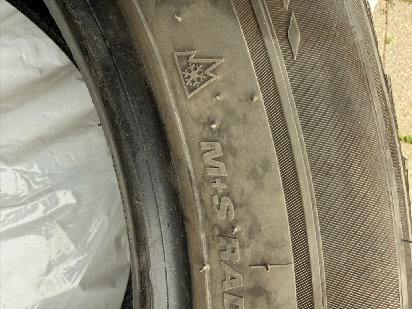 A set of 4 Kumho Tires 245/55R19 All-Season Tire - photo 5