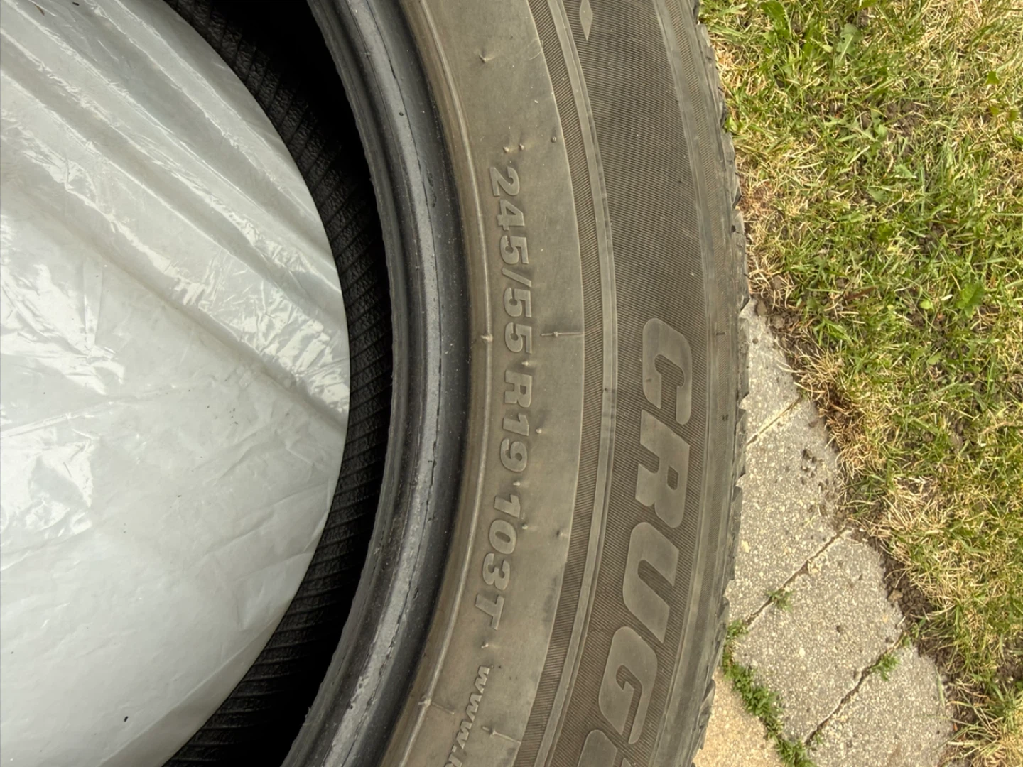 A set of 4 Kumho Tires 245/55R19 All-Season Tire - photo 4