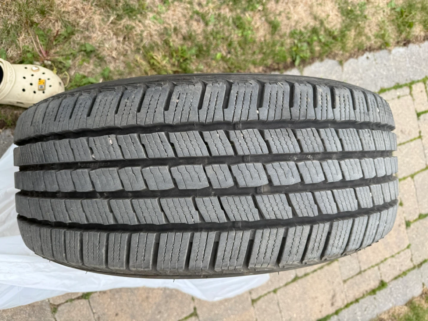 A set of 4 Kumho Tires 245/55R19 All-Season Tire - photo 3