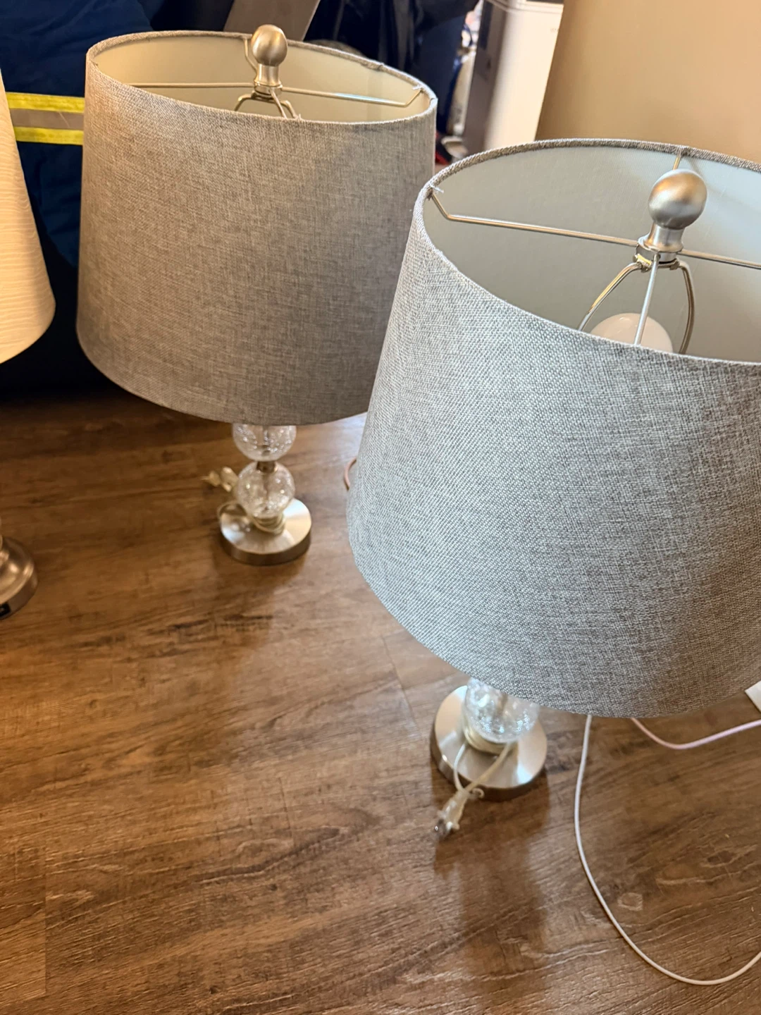 Table Lamp with Textured White Shade - photo 3