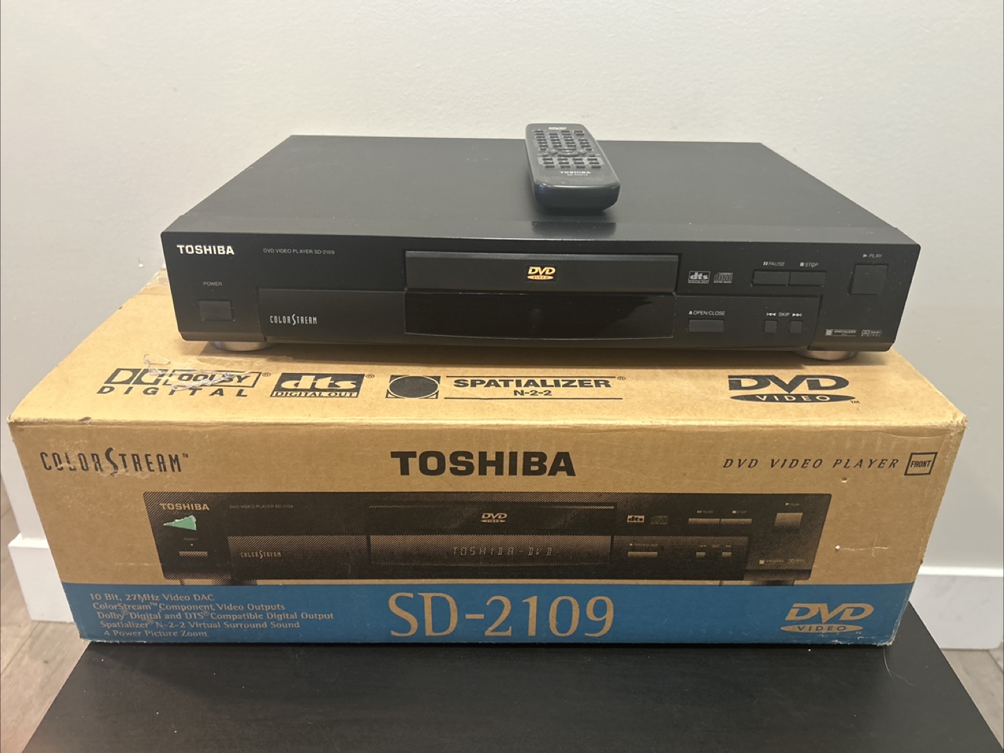 Toshiba SD-2109 DVD Video Player - photo 5