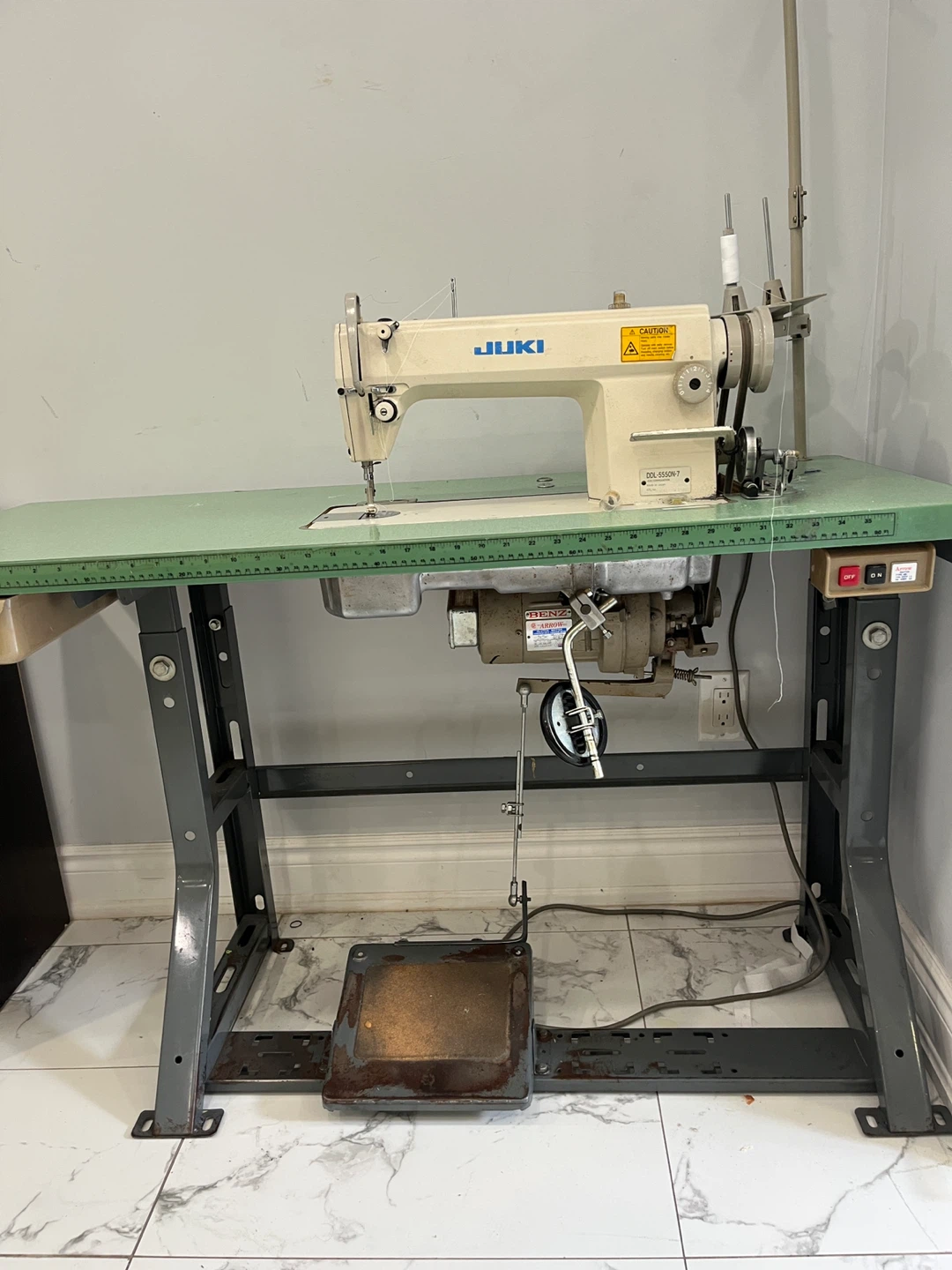 Juki Industrial Sewing Machine