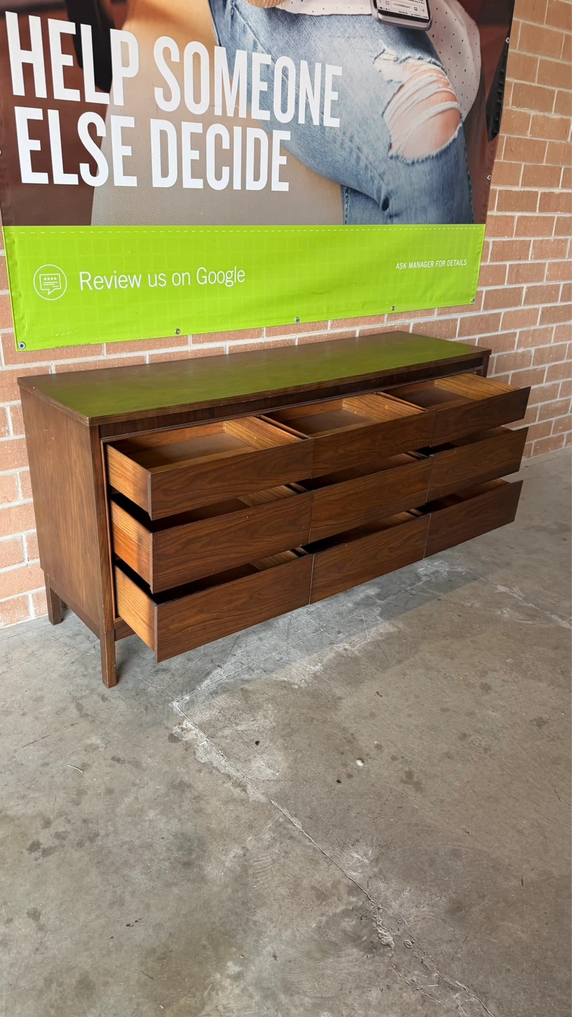 MCM  Dresser with 9 Drawers - photo 2