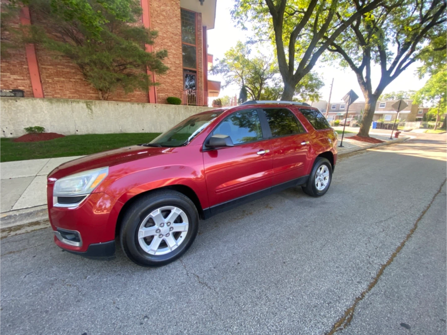 2014 GMC ACADIA SLE $3900