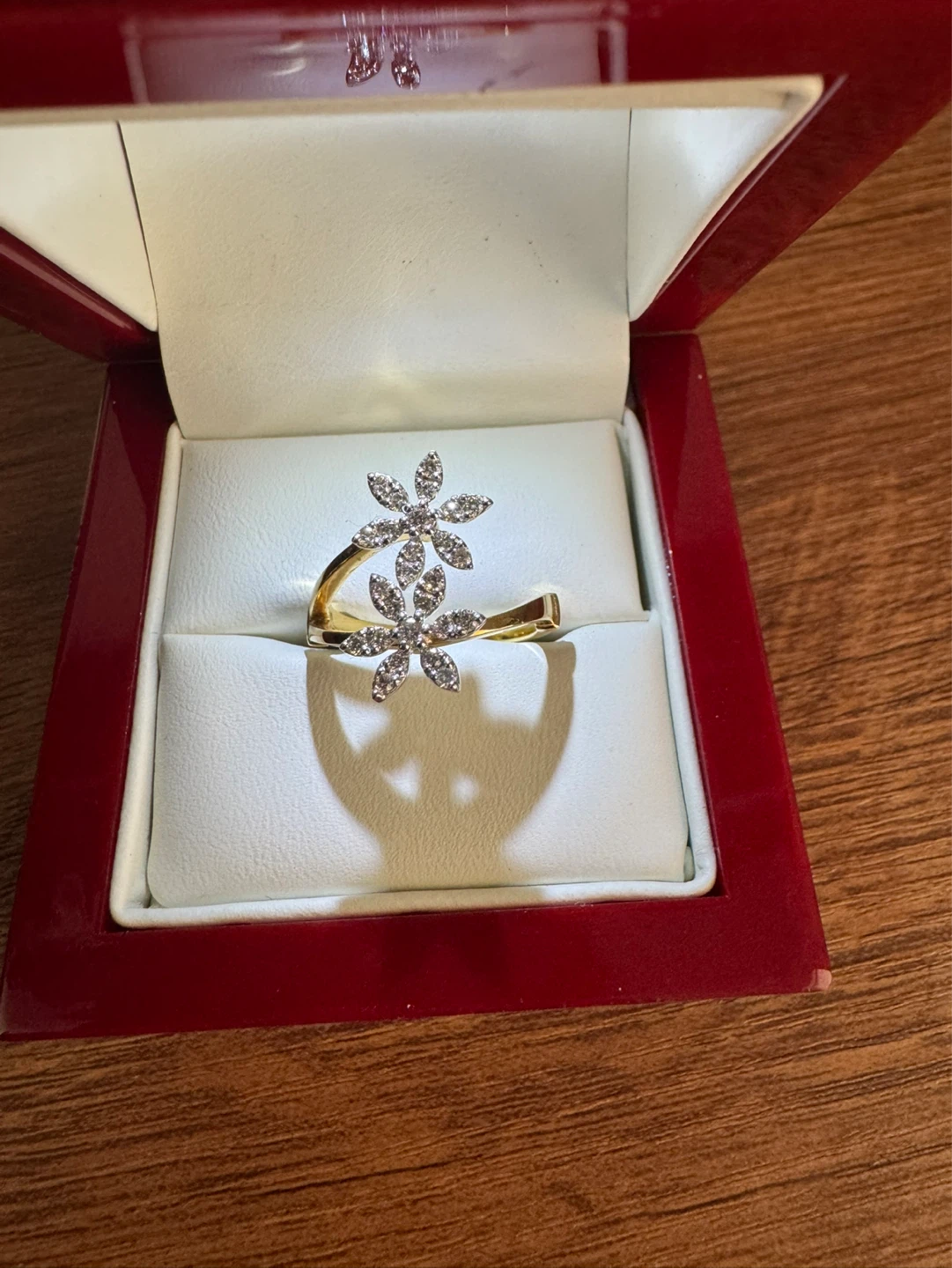 14k Gold Diamond Flower Ring