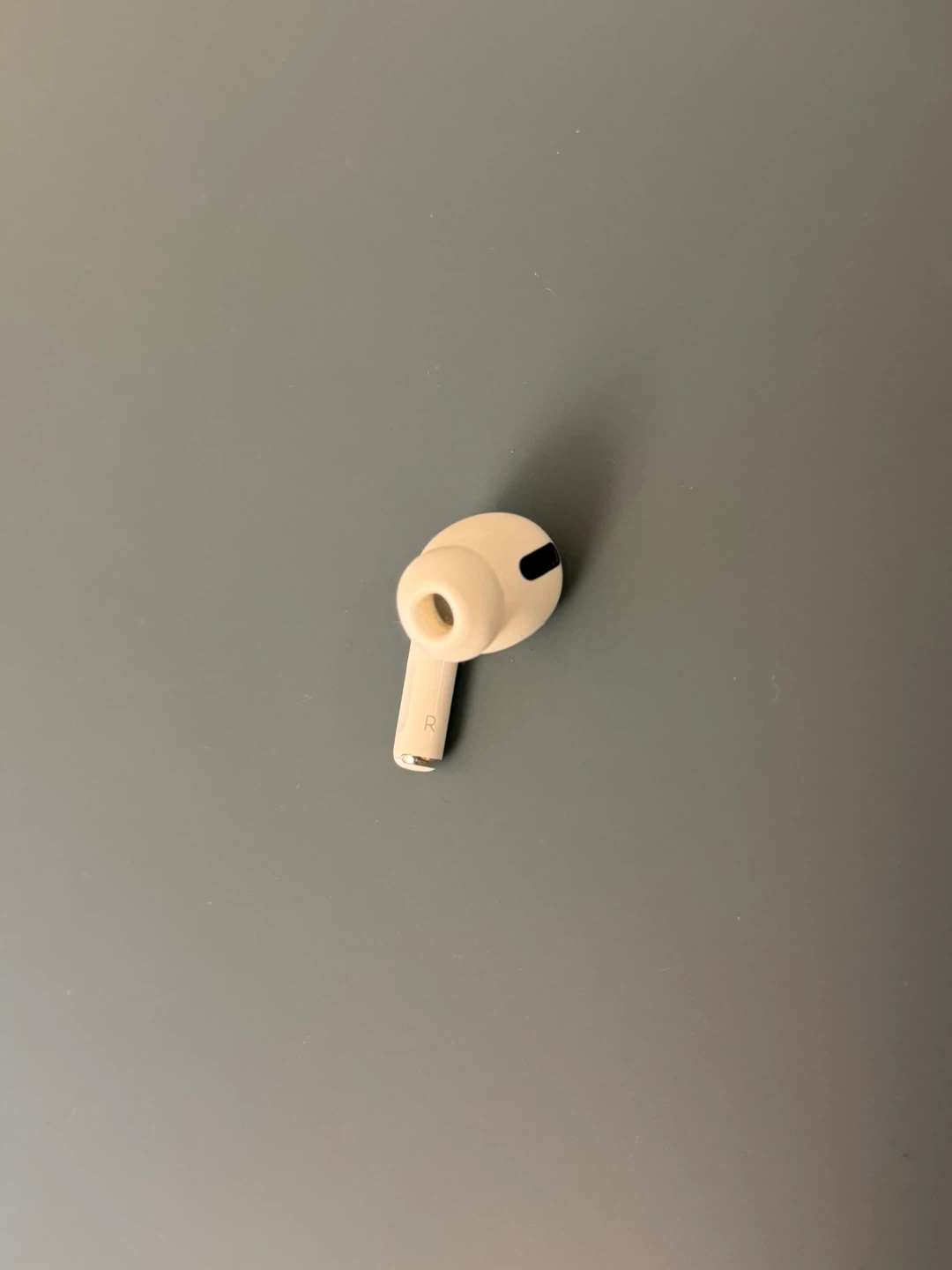 Apple AirPods Pro (Right Earbud)