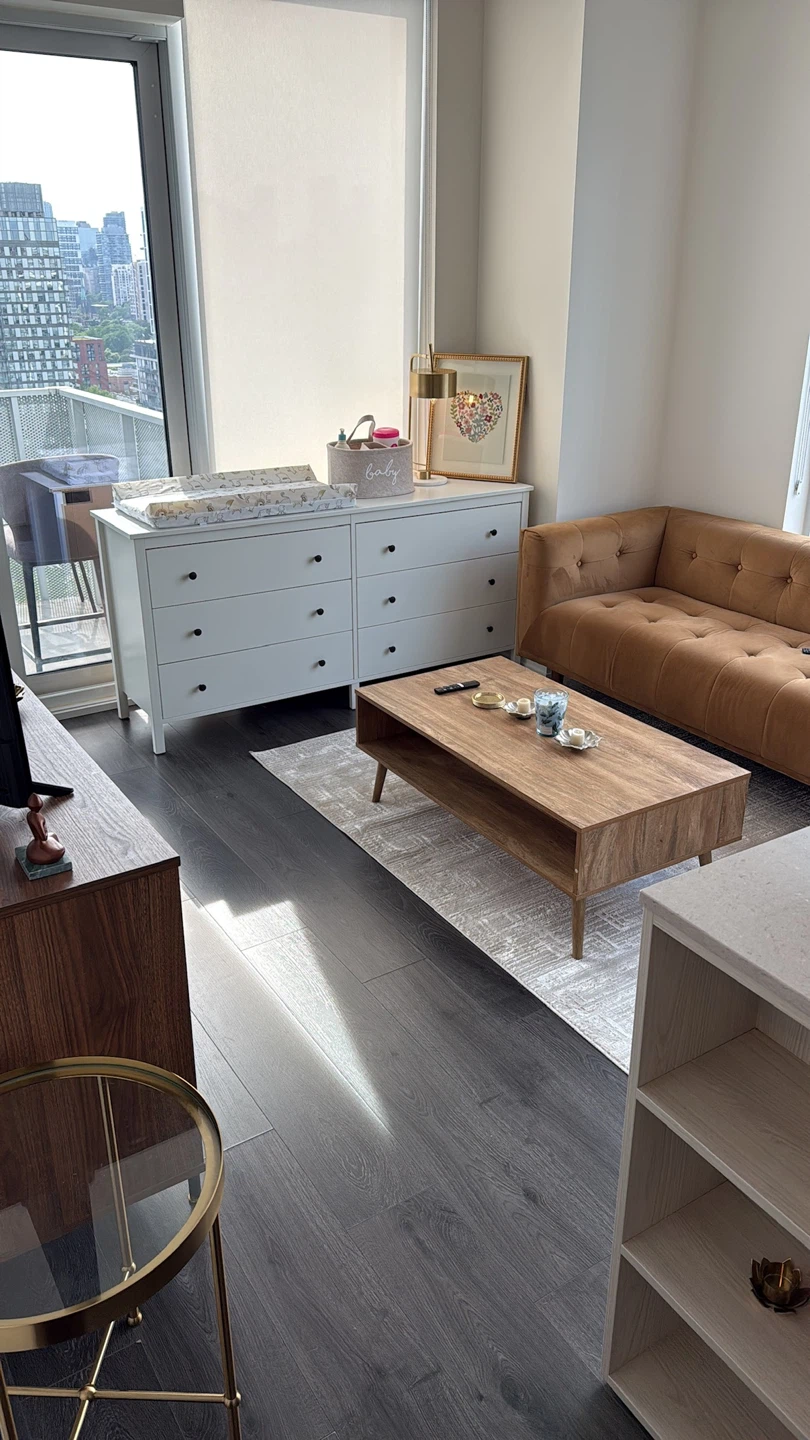 Room for rent in a 2 bedroom 2 bathroom condo unit
