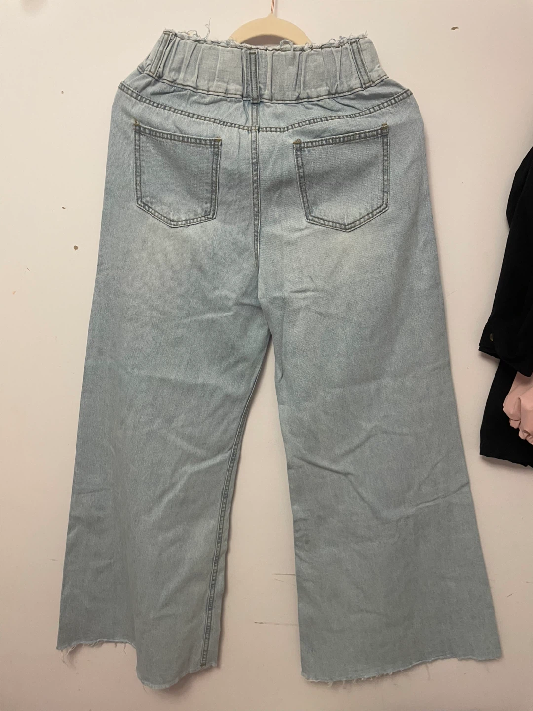 Light Wash Wide Leg Jeans - photo 2