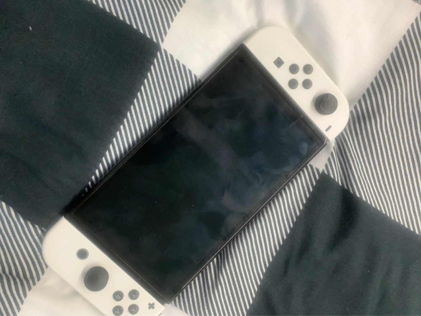 Nintendo Switch OLED Model with Controller and MicroSD Card - photo 3