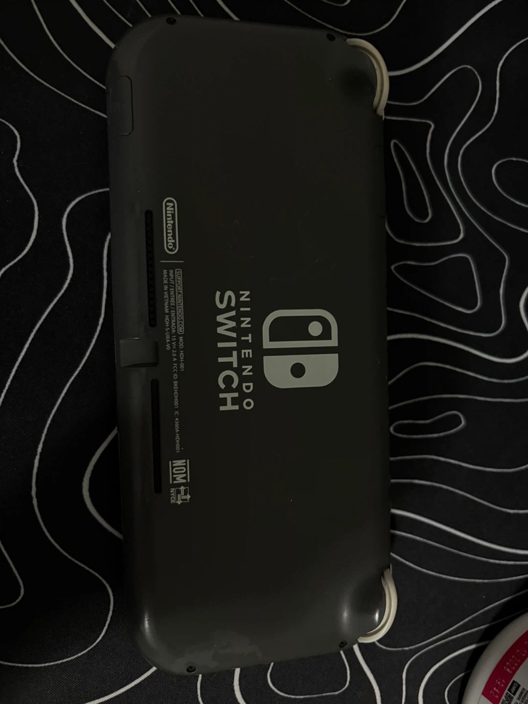 Buy and sell used "nintendo switch lite" in