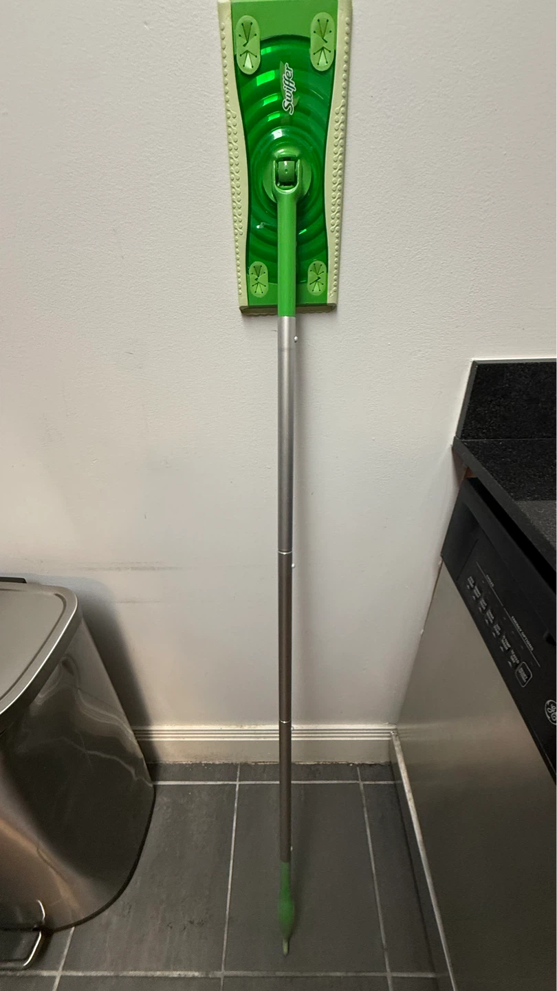 Swiffer Mop - photo 3