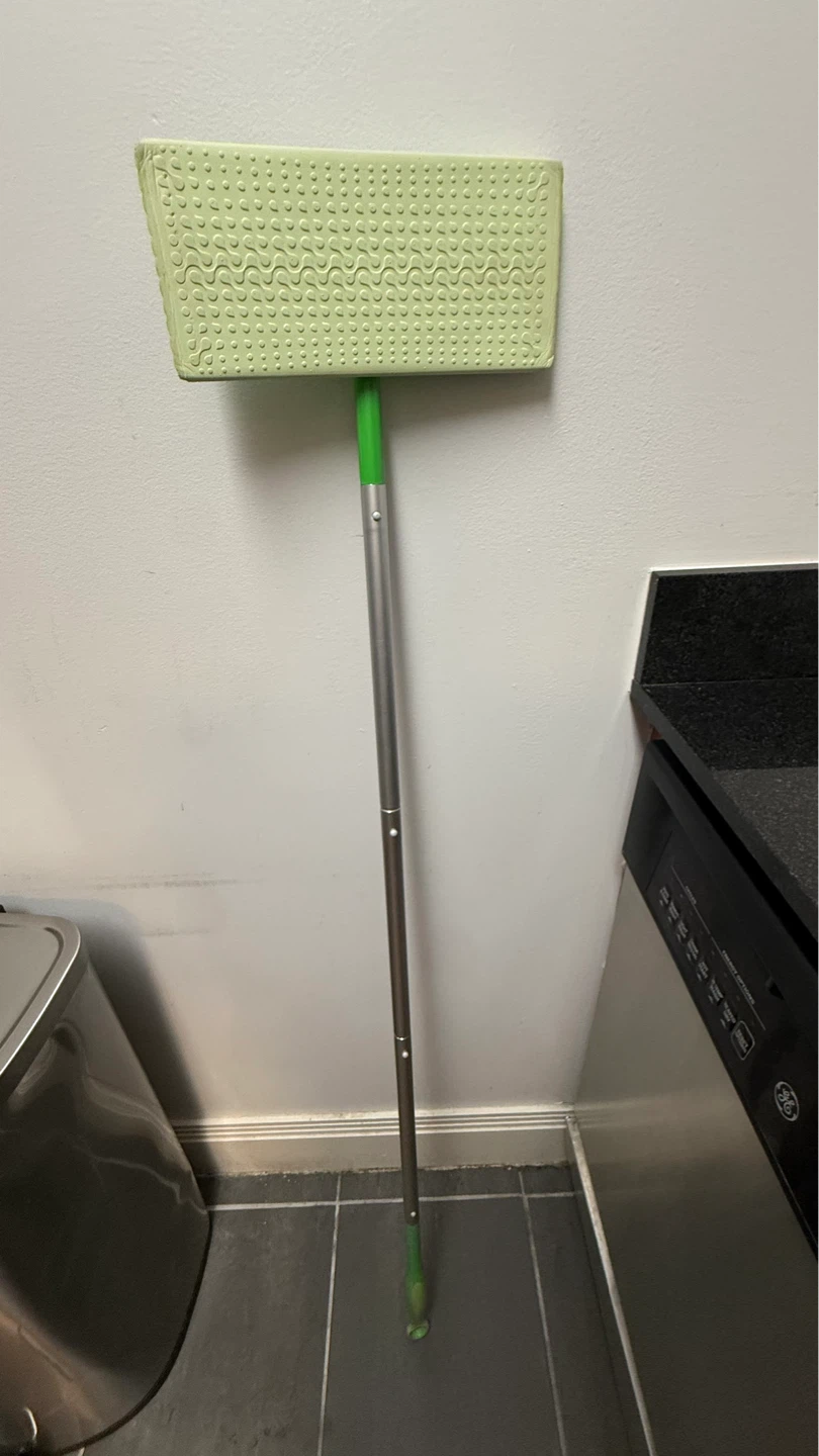 Swiffer Mop - photo 2