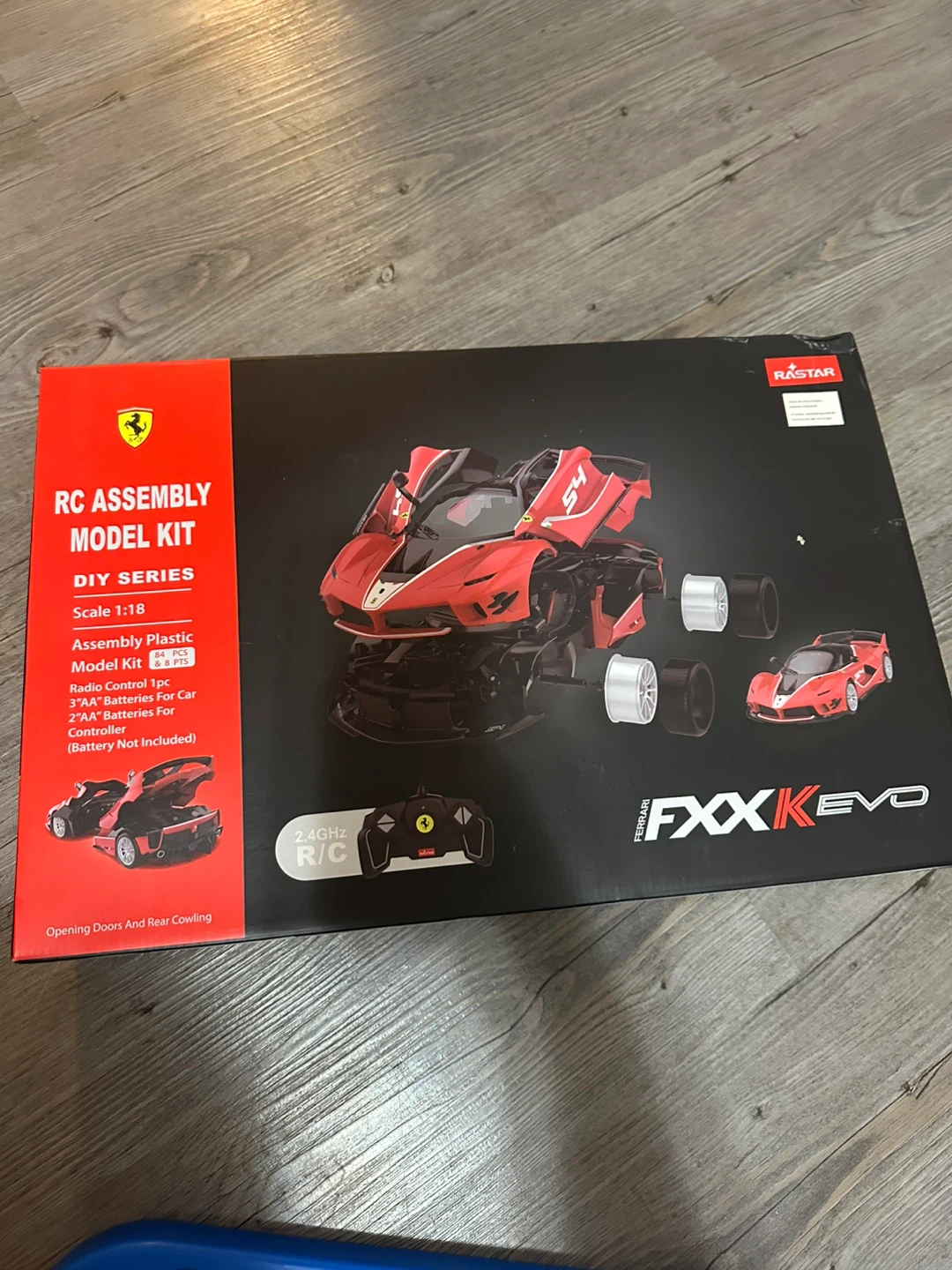 RASTAR RC Car Kit 1/18 Ferrari FXX-K EVO Assembly