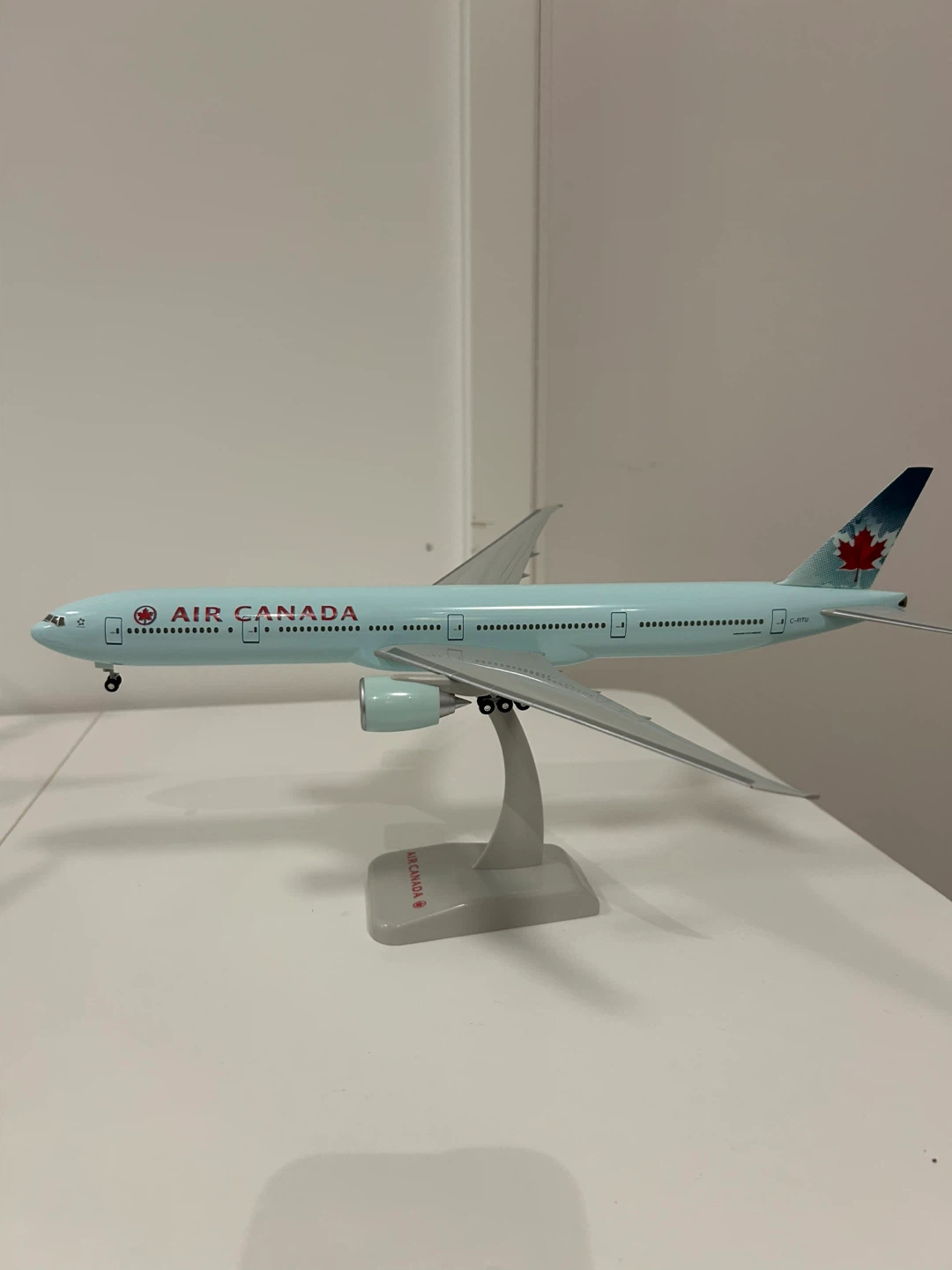 Air Canada Model Airplane - photo 2