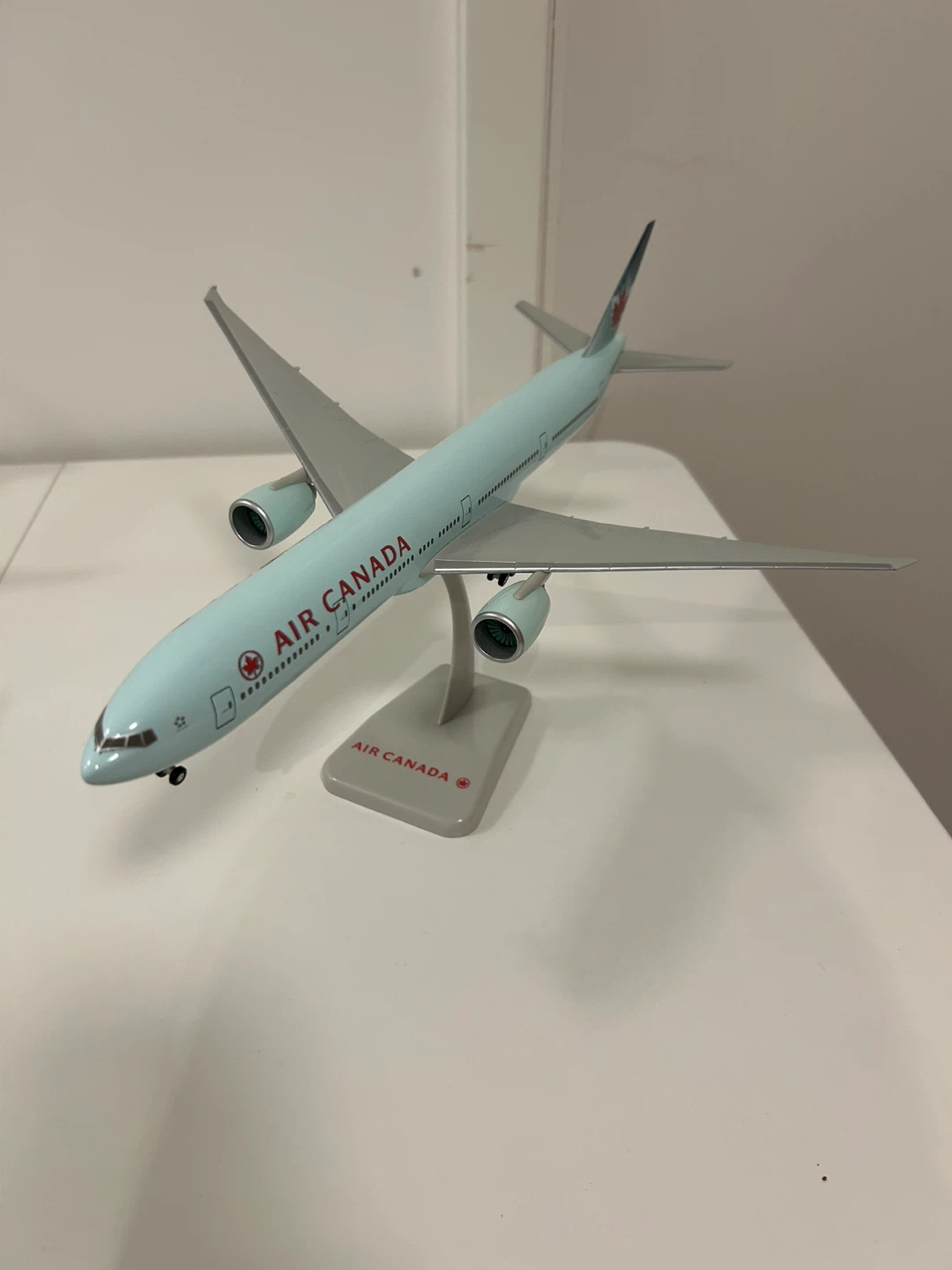 Air Canada Model Airplane - photo 3