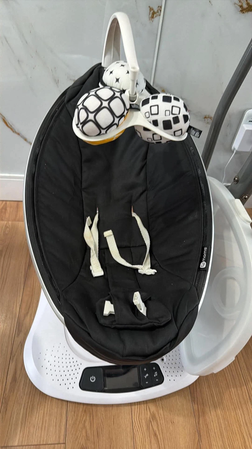4moms mamaRoo baby swing