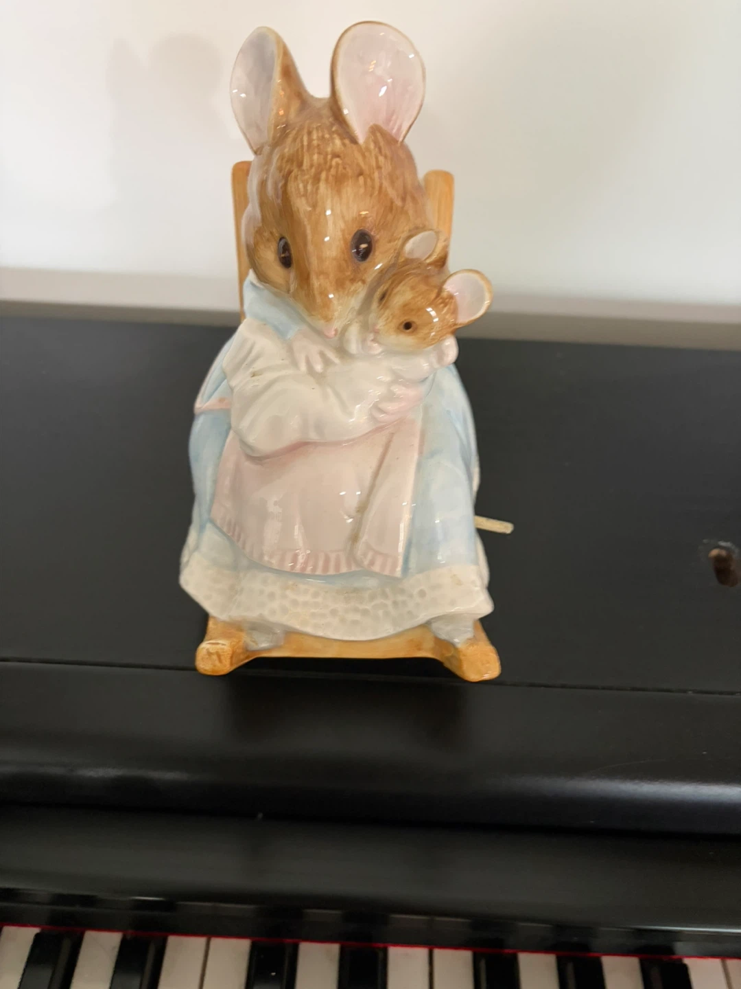 Ceramic Mother and Baby Mouse Figurine - photo 2