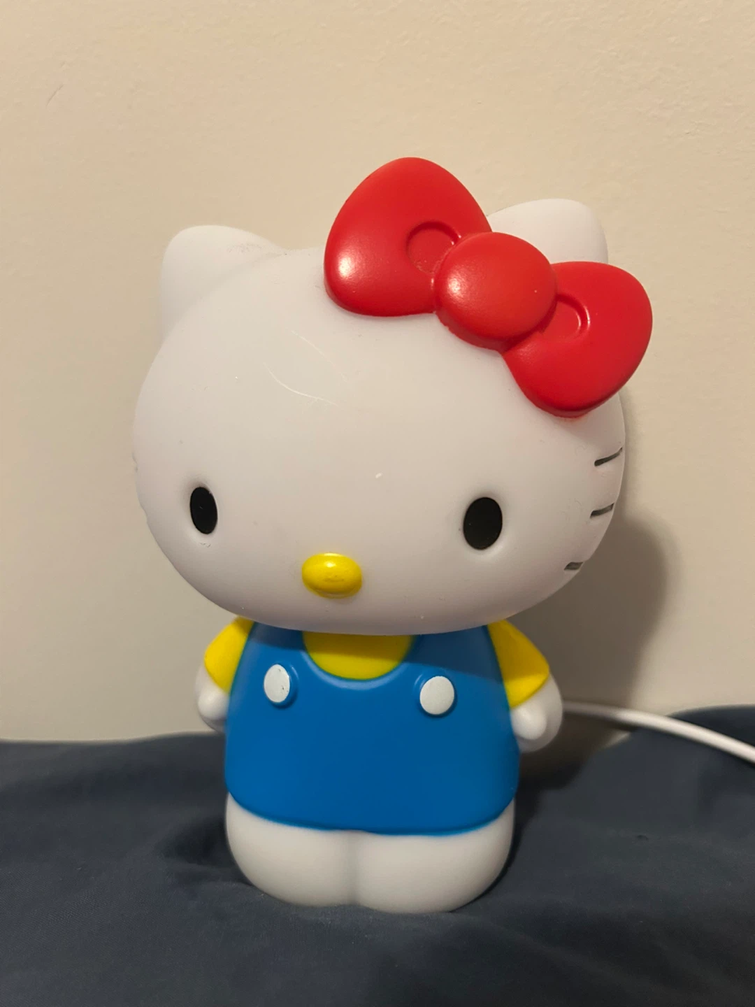 Hello Kitty Night Light Lamp - photo 2