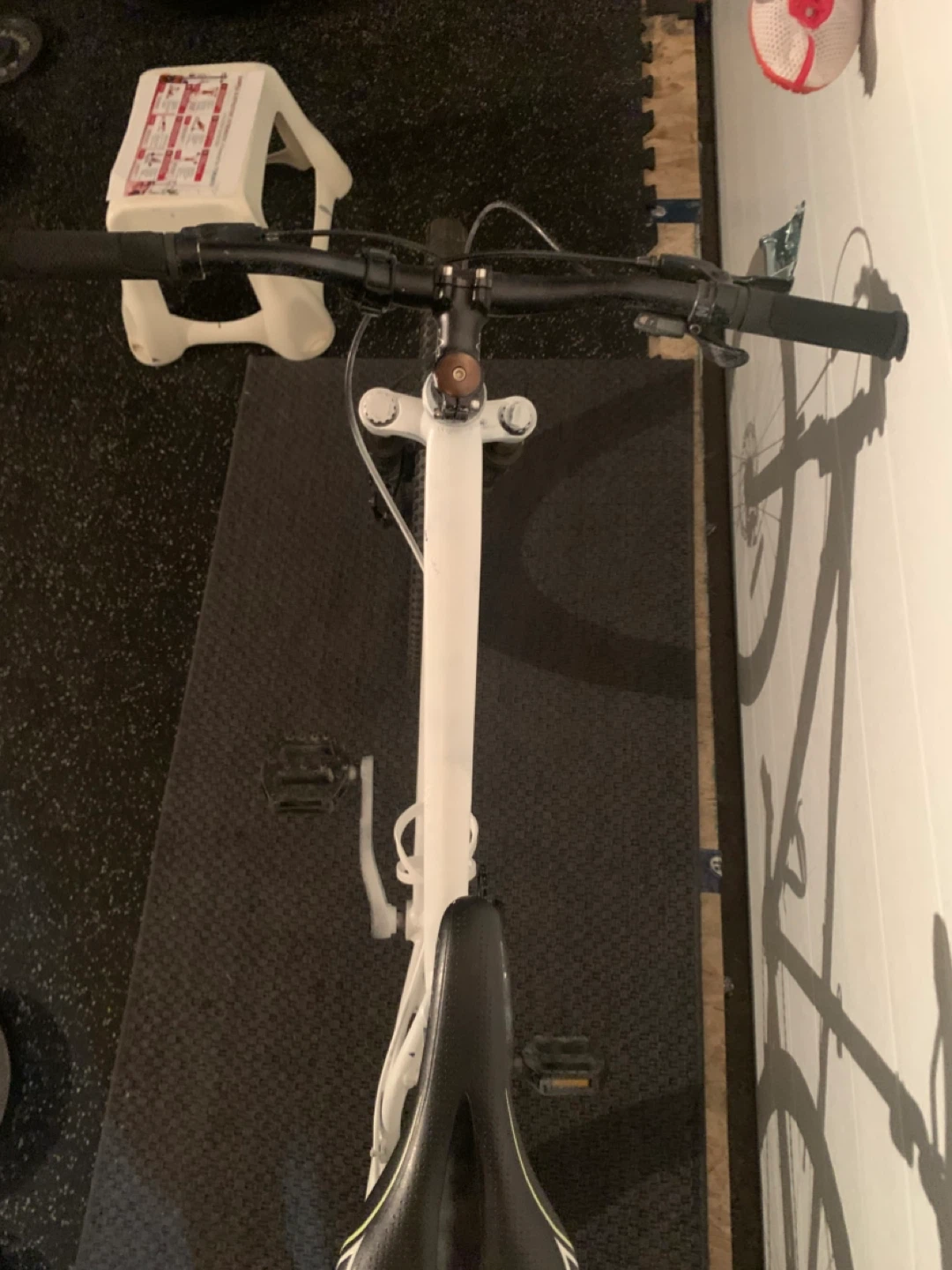 White Mountain Bike (DM TO MAKE AN OFFER OR TRADE) - photo 3