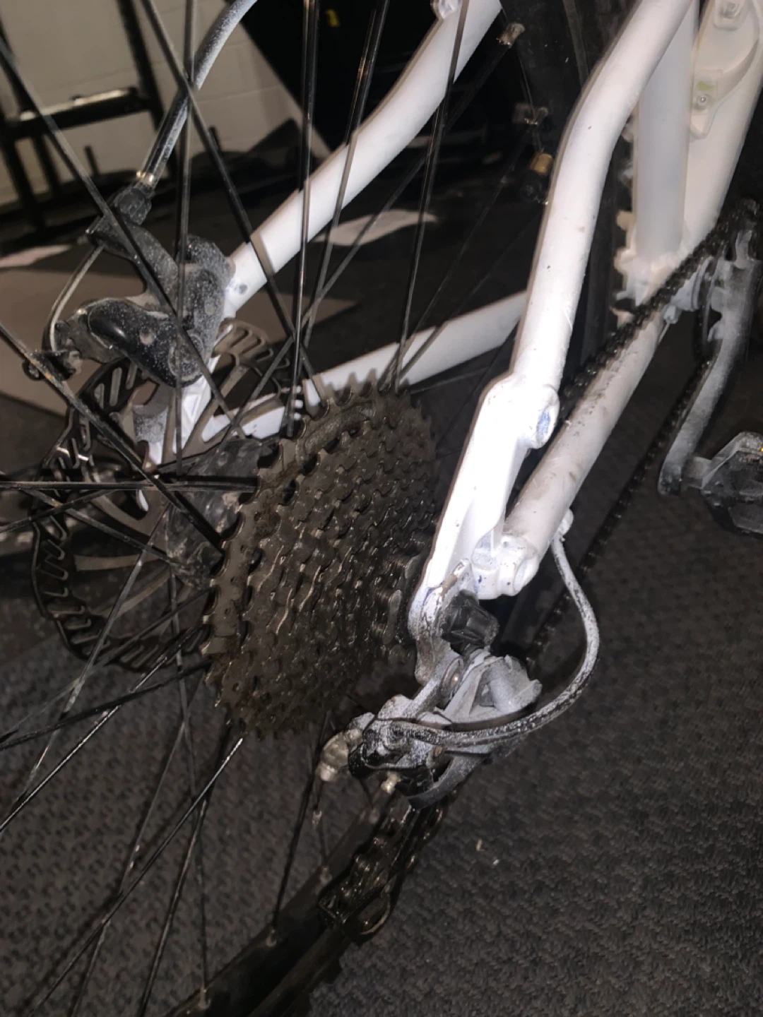 White Mountain Bike (DM TO MAKE AN OFFER OR TRADE) - photo 2