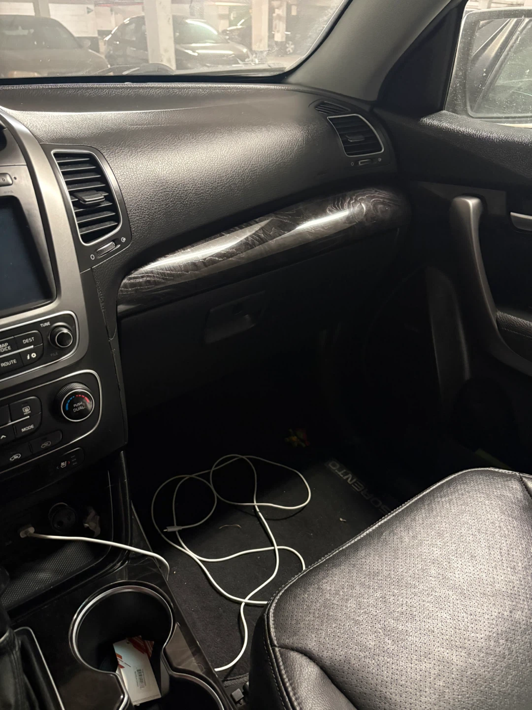 Kia Sorento - photo 2
