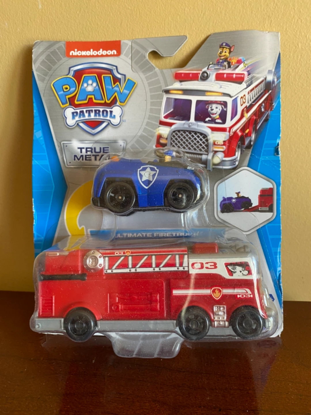 Paw Patrol True Metal Ultimate Fire Truck Vehicle Set