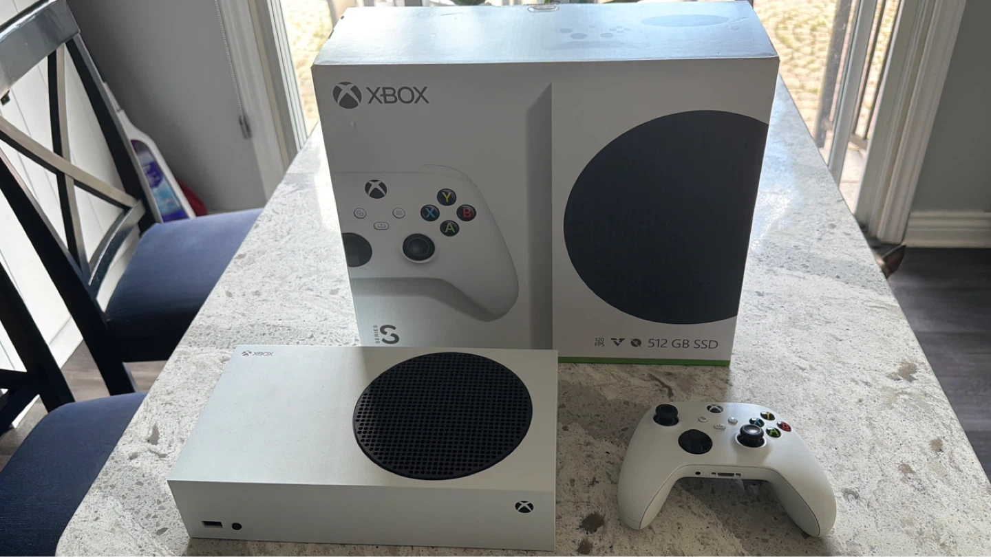 Xbox Series S Console - 512 GB SSD