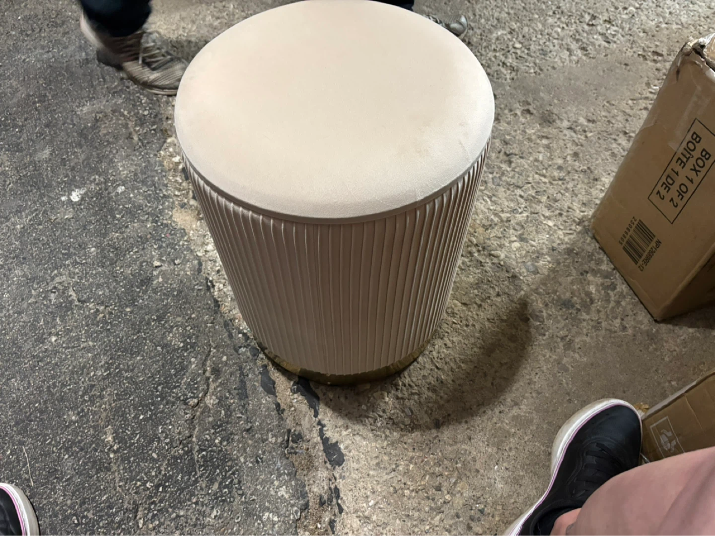 TOV Beige Velvet Round Storage Ottoman/Stool - photo 4