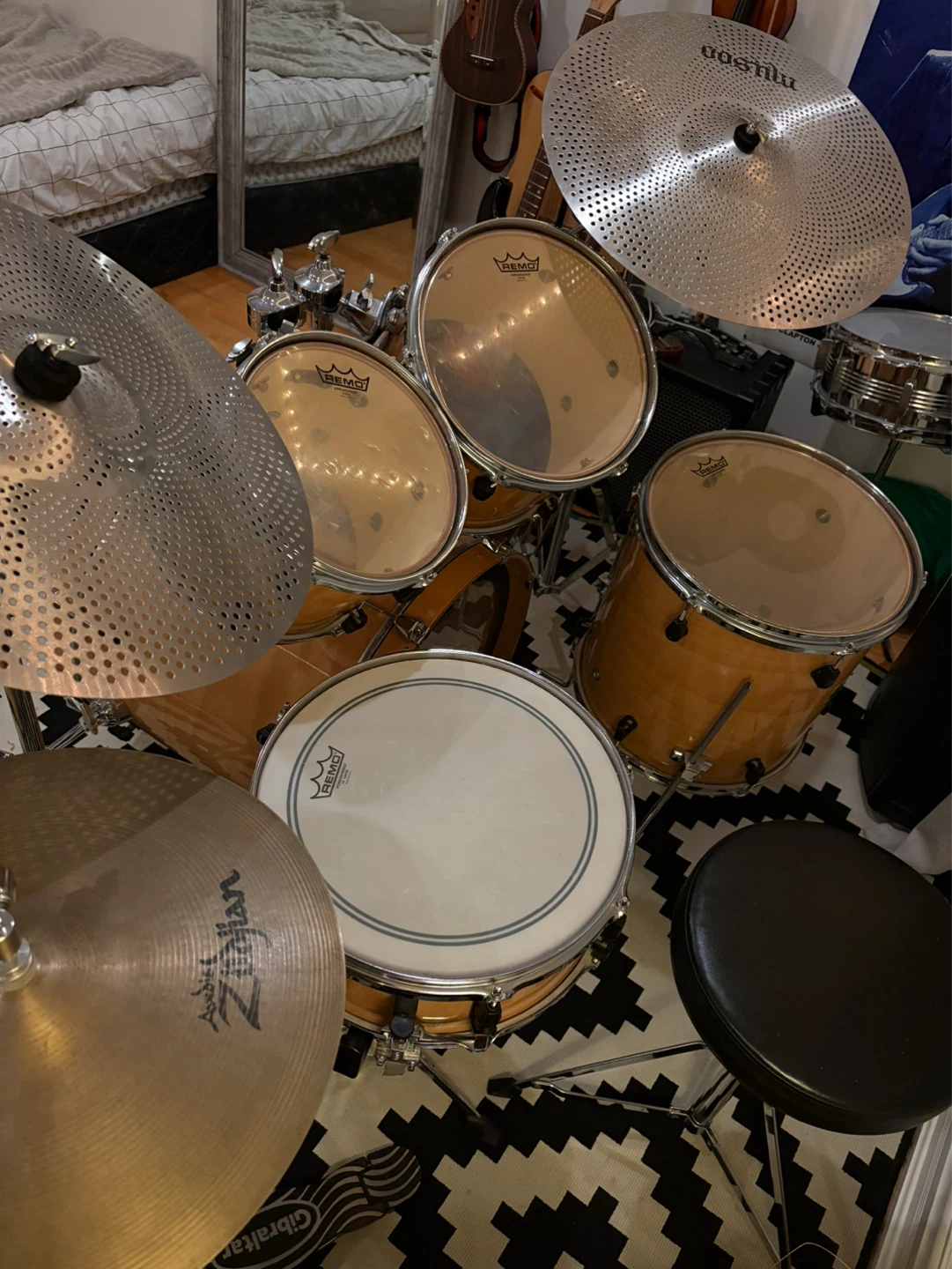 Yamaha Stage Custom + Zildjian Cymbals & Low Volume Cymbals - photo 2