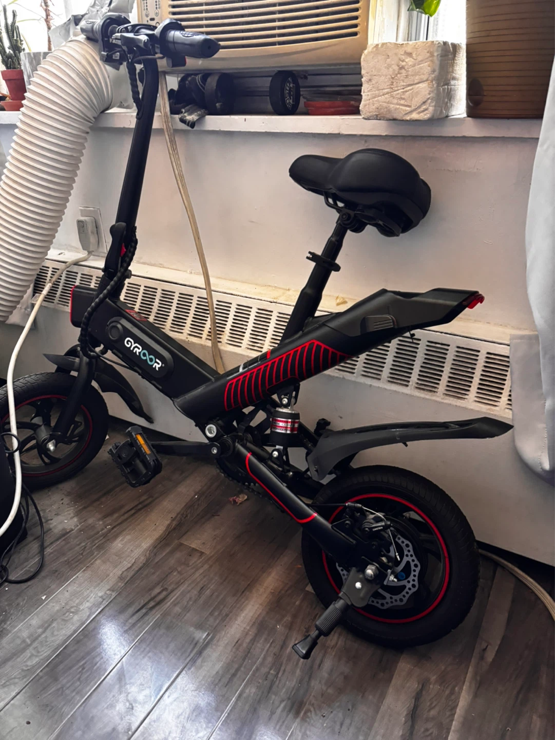 GYROOR Electric Scooter