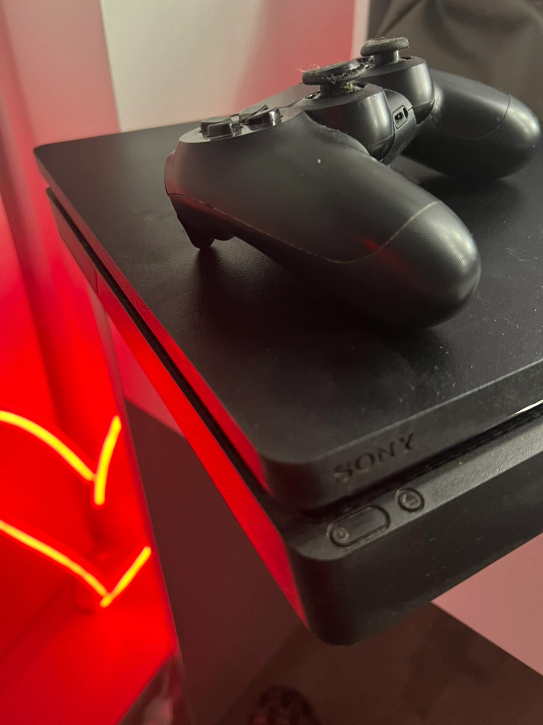 Sony PlayStation 4 Slim Console - photo 4
