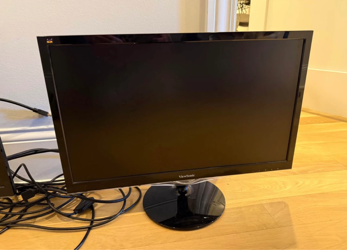24" Viewsonic Monitor - photo 3