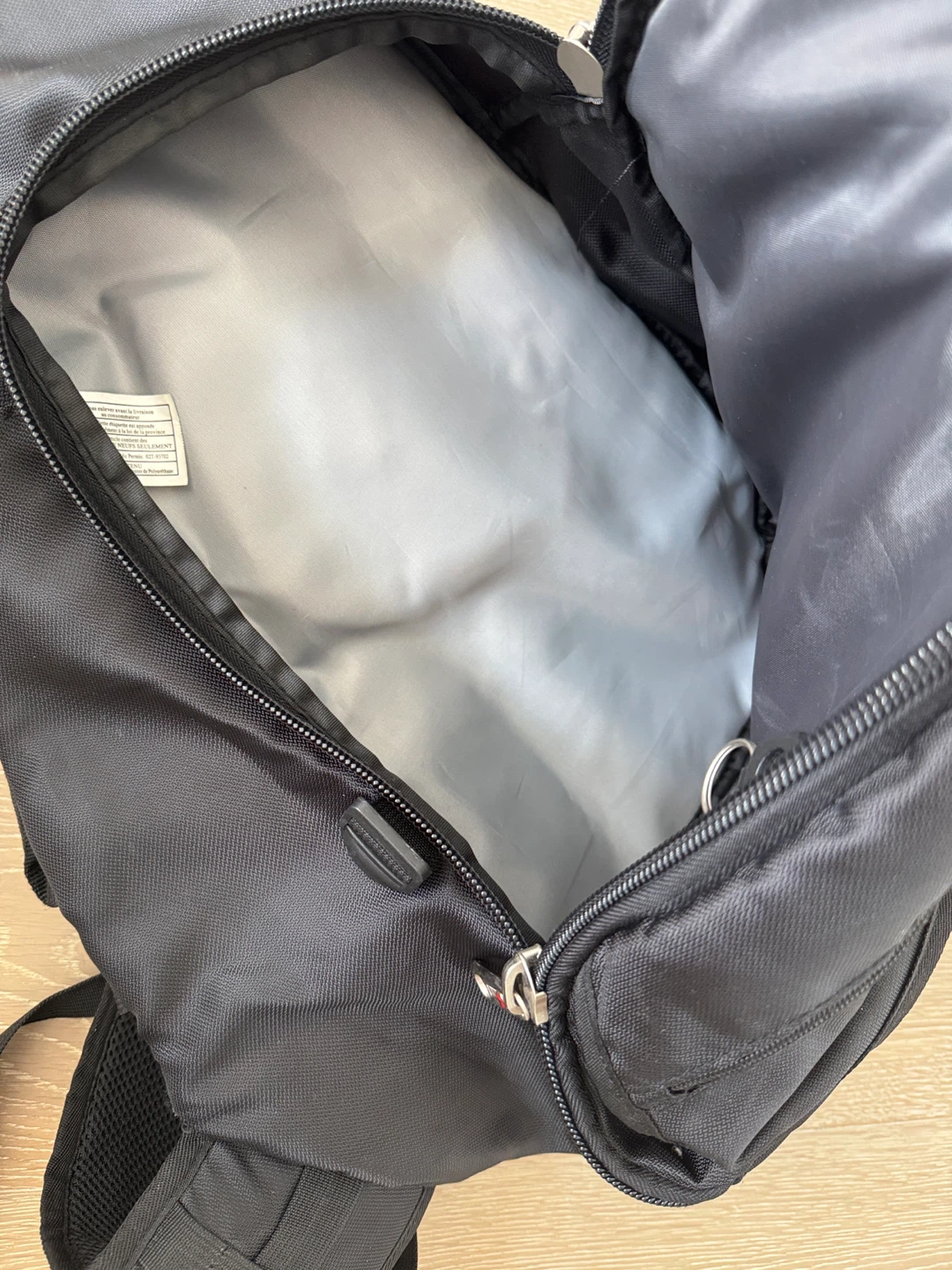 Swiss Gear Black Sling Backpack - photo 5
