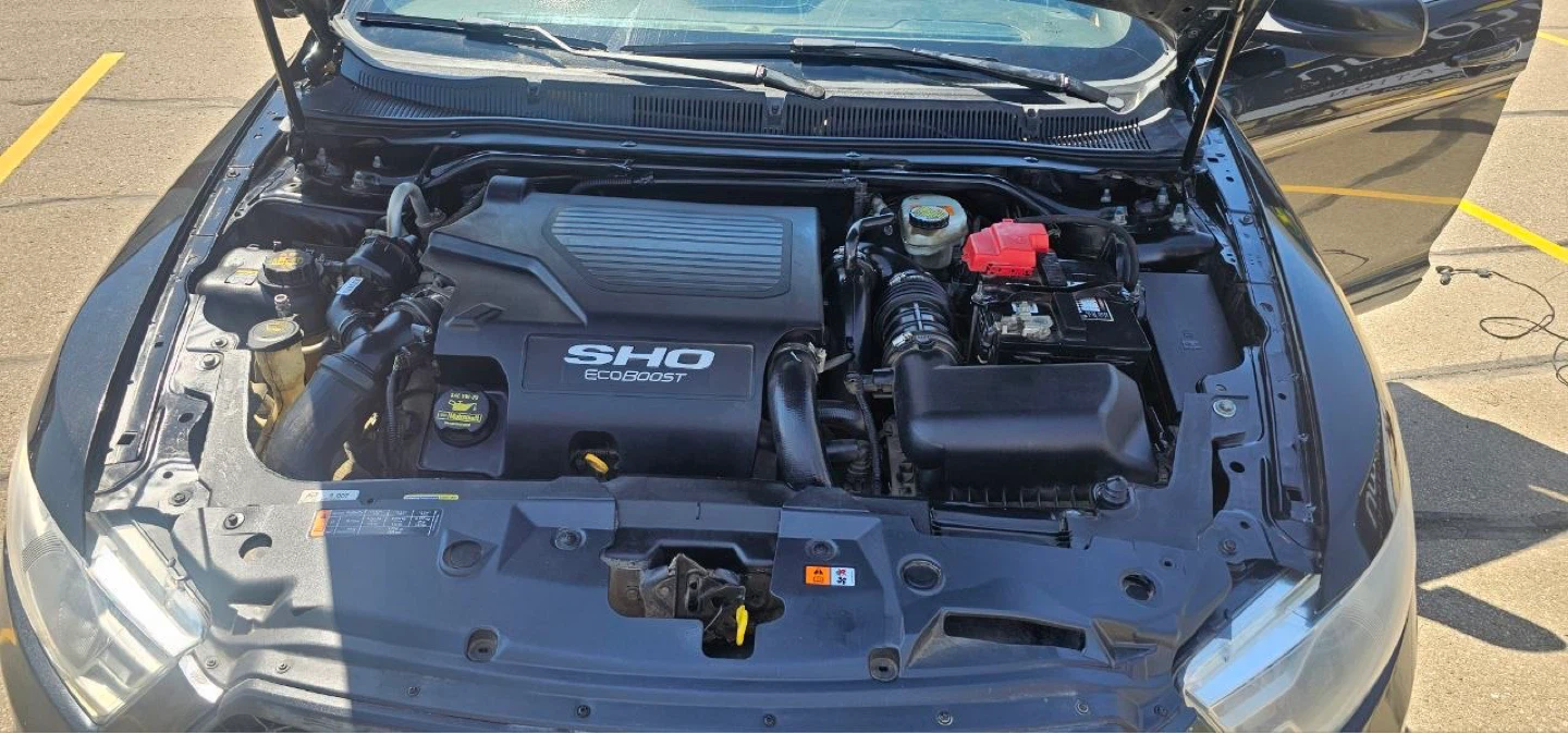 2013 Ford Taurus SHO AWD - photo 2