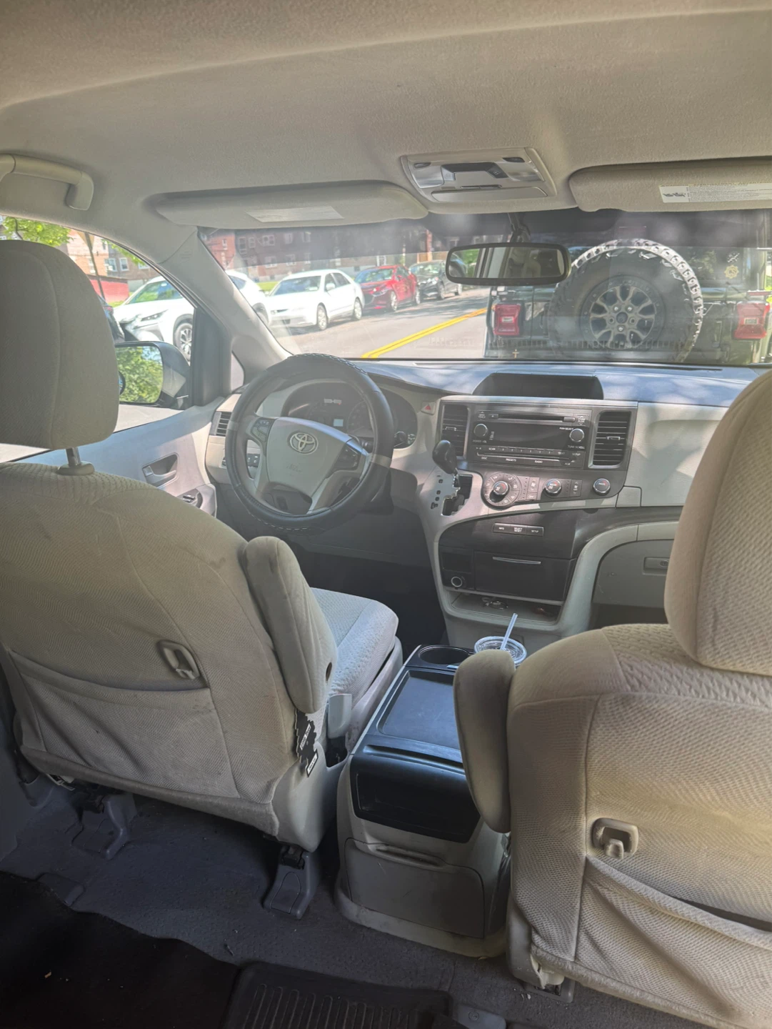 Toyota Sienna Minivan - photo 3