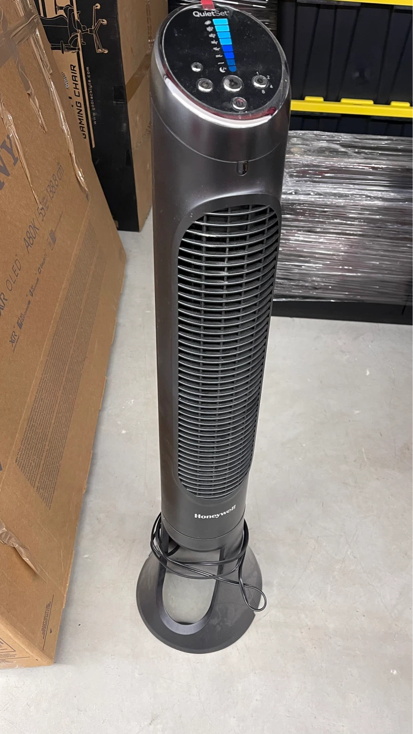 Honeywell QuietSet Tower Fan - photo 3