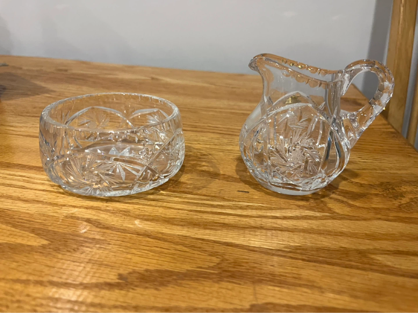 Small crystal dish and jug