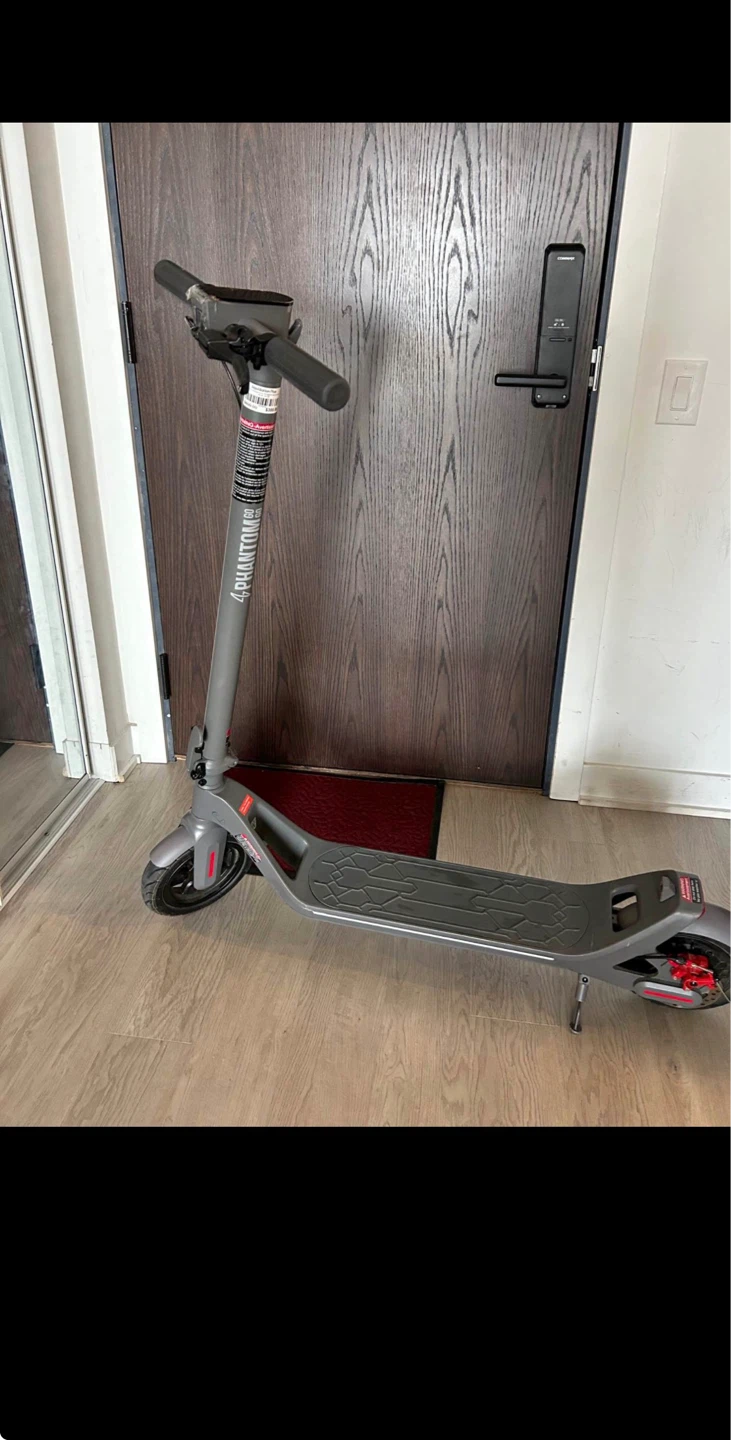 GoTrax GKS Electric Scooter