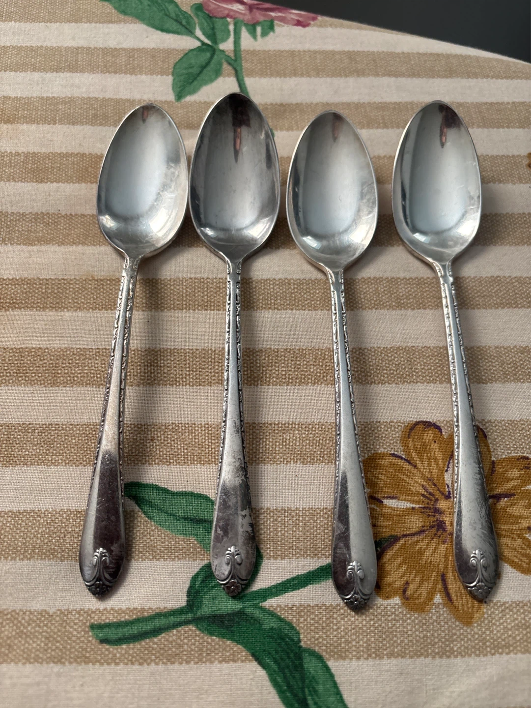 WM. Rogers & Son  Silverplate Dessert Spoons (Set Of 4) - photo 2