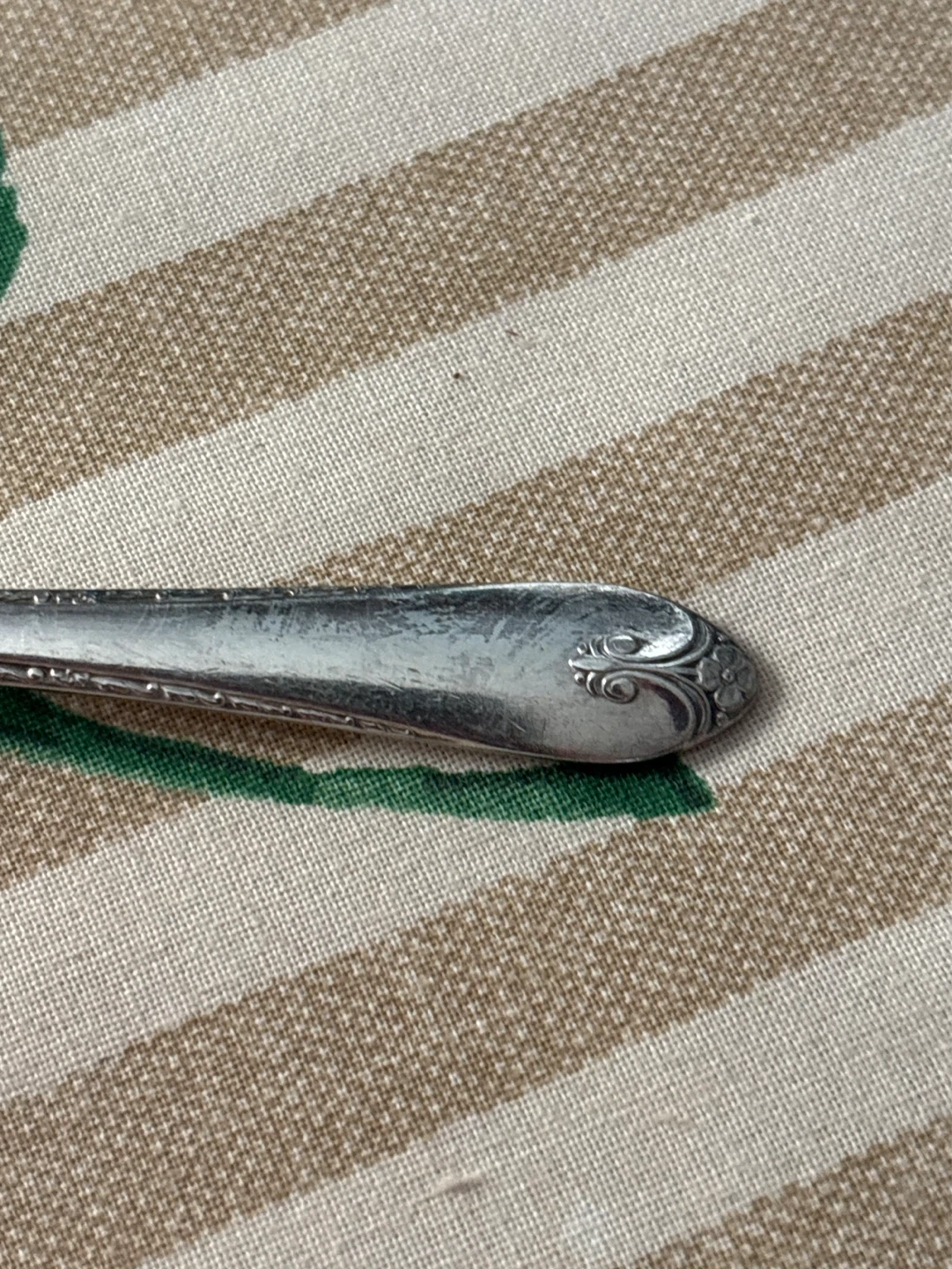 WM. Rogers & Son  Silverplate Dessert Spoons (Set Of 4) - photo 5